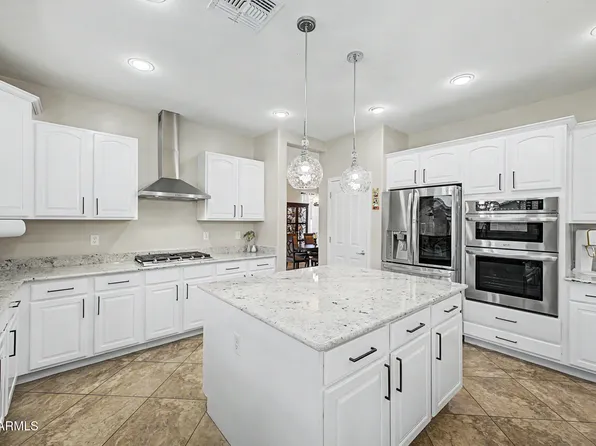 2176 E INDIAN WELLS Drive, Gilbert, AZ 85298
