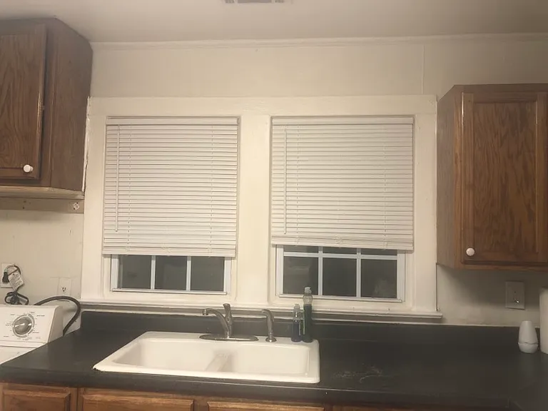 2349 Hill St NW — Photo 8