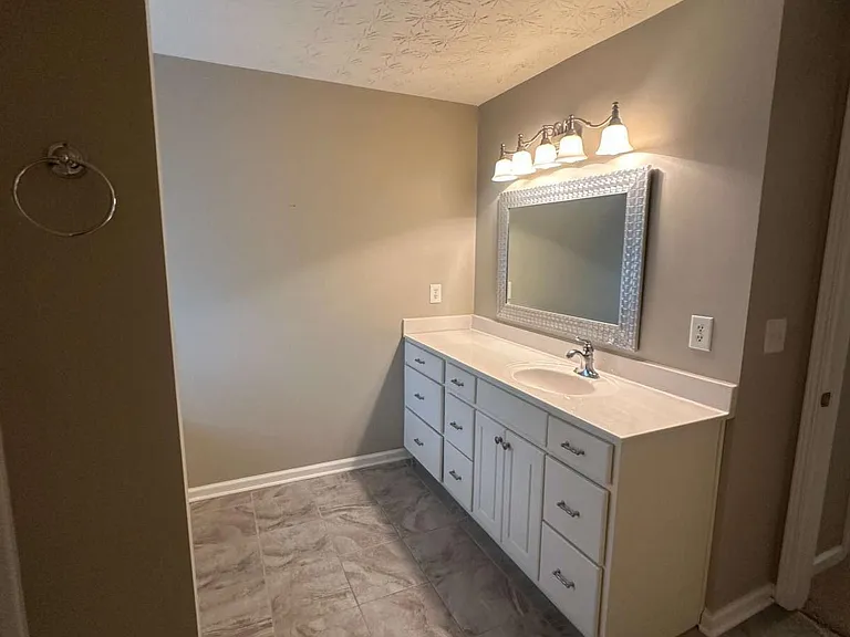 4138 Deer Springs Way — Photo 6
