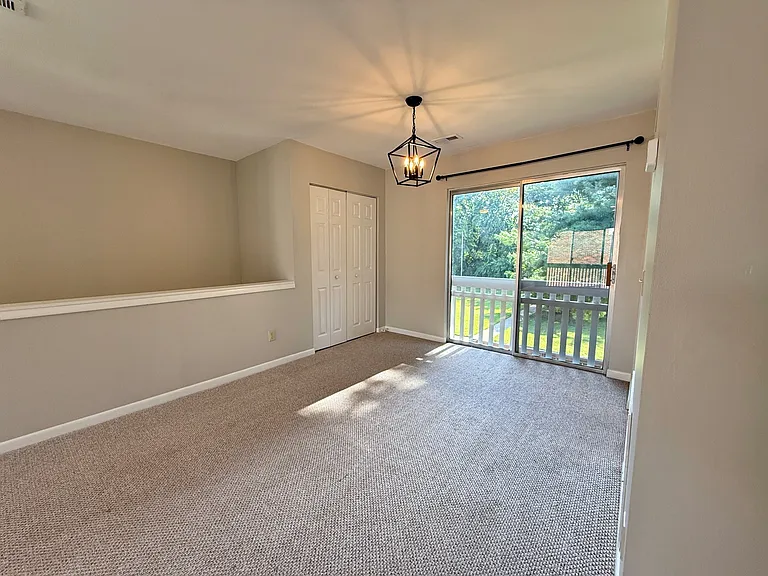 1702 Granville Rd — Photo 15