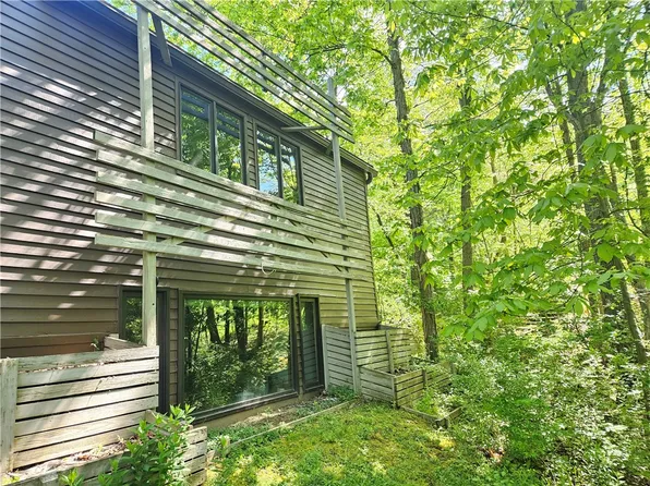 7 Penny Ln, Ithaca, NY 14850