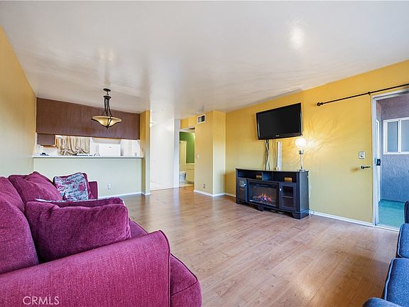 3rd image of 2507 E 15th St Unit 109