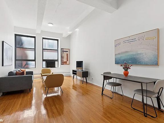 3rd image of 148 W 23rd St APT 2D