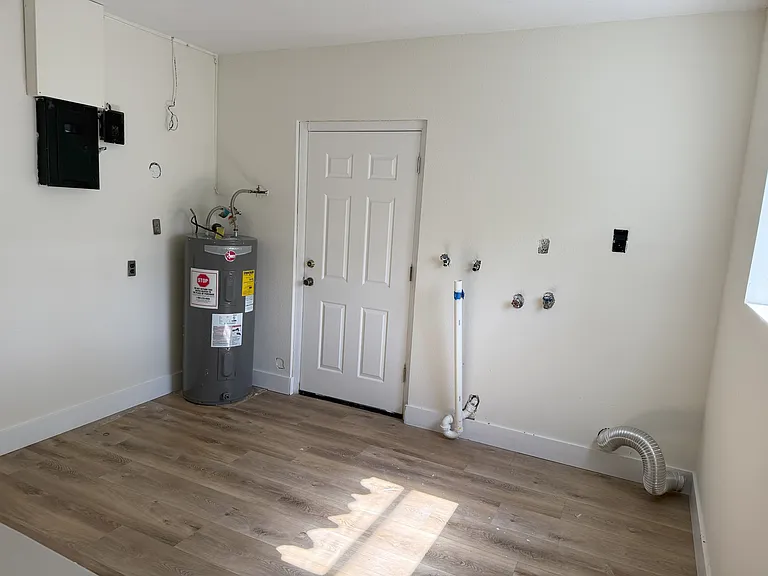 4717 W Chapin Ave — Photo 12