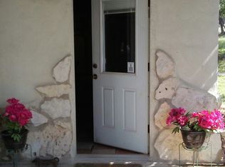 230 Bear Run Ln, Kerrville, TX 78028