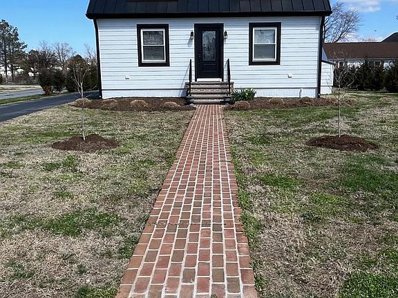 2nd image of 21560 Chicken Point Rd