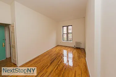 Rented by NextStopNY