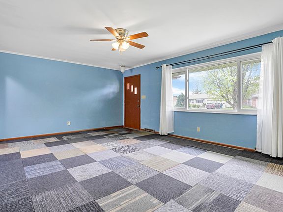 4th image of 4708 Almont Dr