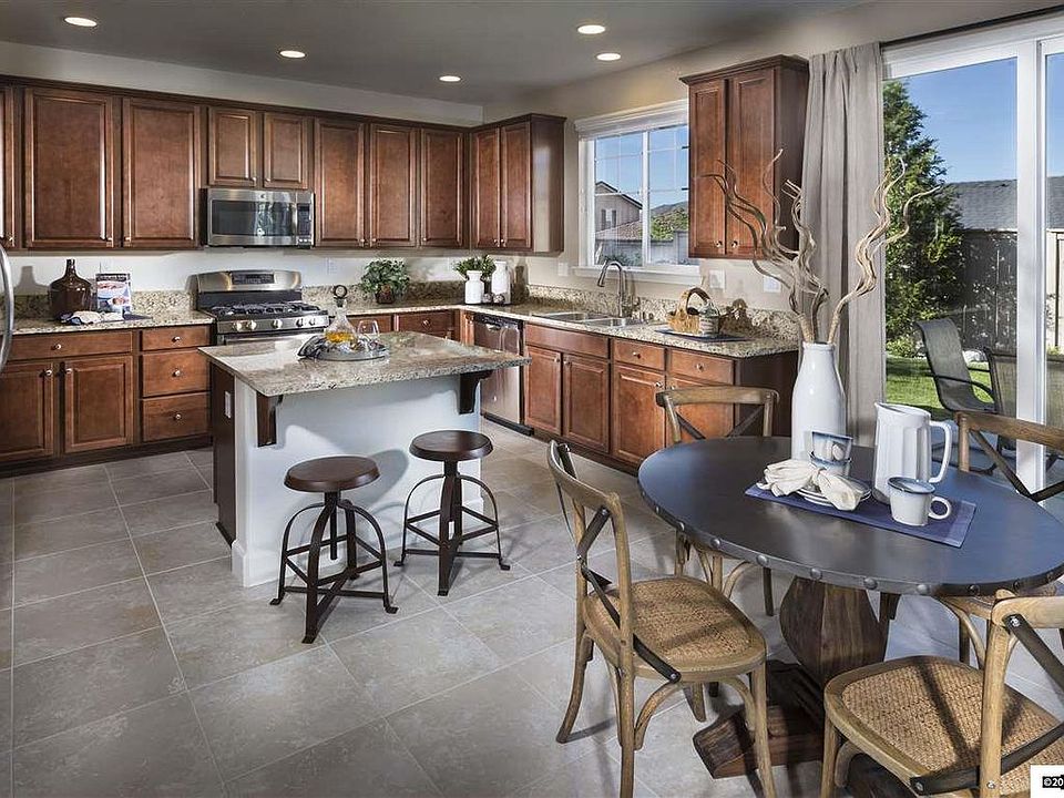 2nd image of 412 Water Way