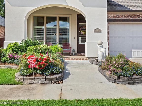 3rd image of 231 Ardenwood Dr