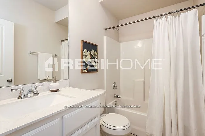 990A Elowyn St — Photo 13