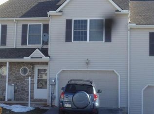 2003 Shaffer Cir, Dover, PA 17315