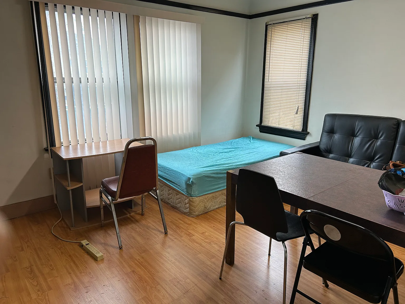 1 bed, 200 sqft, $900 — Photo 4