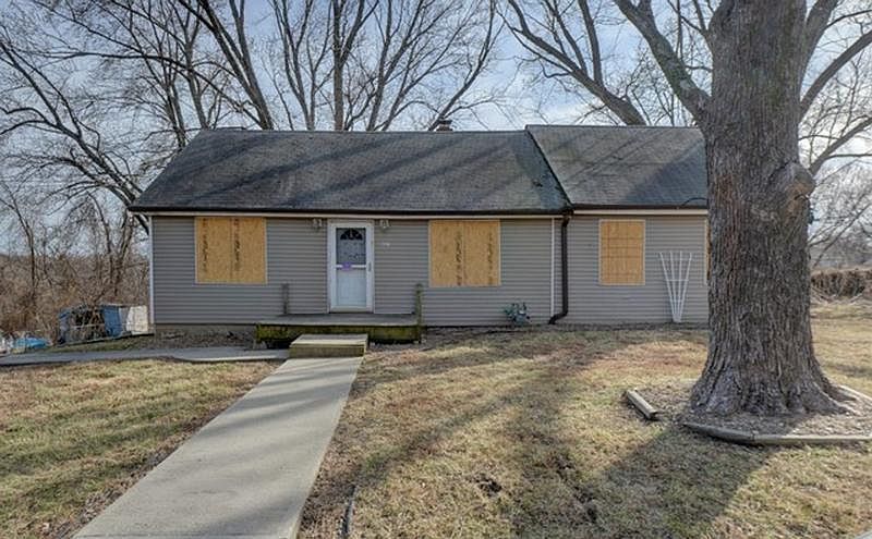 1st image of 4251 Parkview Ave