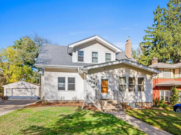 18 Rustic Ldg W, Minneapolis, MN 55419