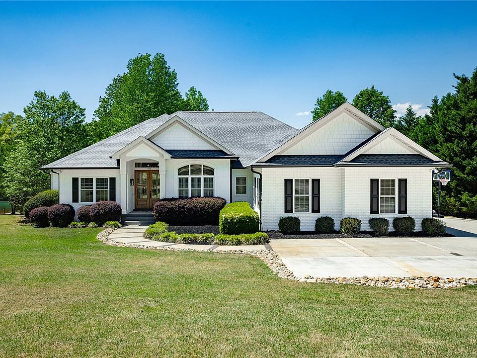 1st image of 166 S Oak Pointe Dr