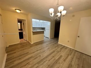 7300 NW 17th St APT 220, Fort Lauderdale, FL 33313