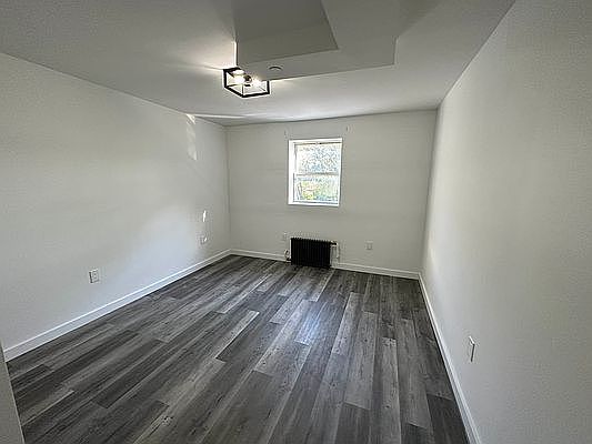 4th image of 853 Halsey St #2A