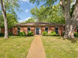 230 Roxie Dr, Florence, AL 35633