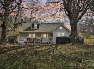 55 Jones Farm Dr, Burnsville, NC 28714