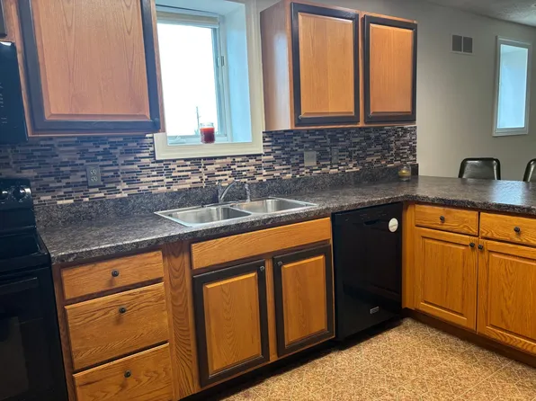 709 Hill Rd Suite 8, Wernersville, PA 19565