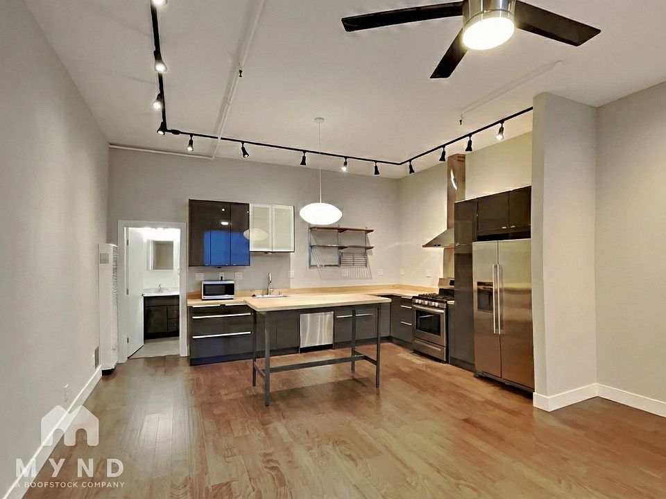 1st image of 958 28th St #C