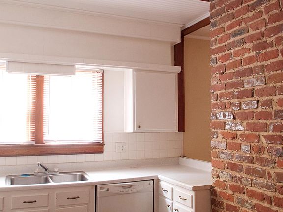 4th image of 6231 Annunciation St