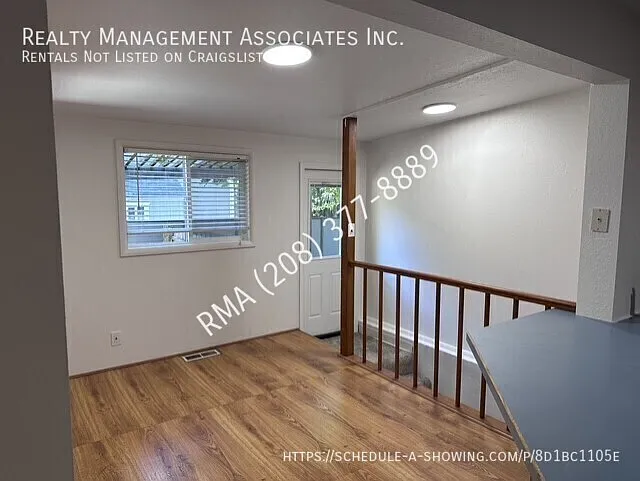 2111 N 21st St — Photo 6