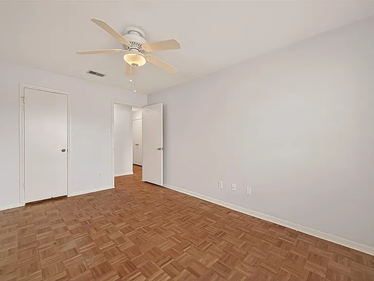 6404 Burgoyne Rd #159 — Photo 36
