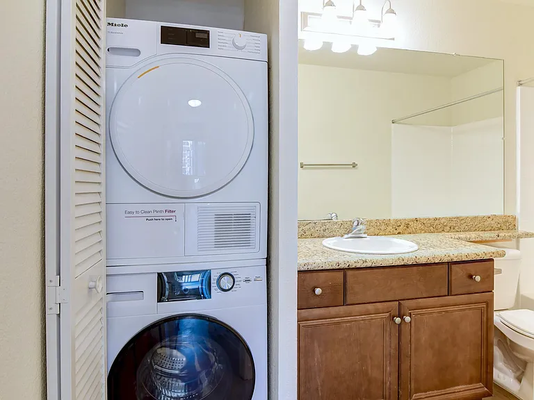Shadowridge Park Apartments — Photo 17