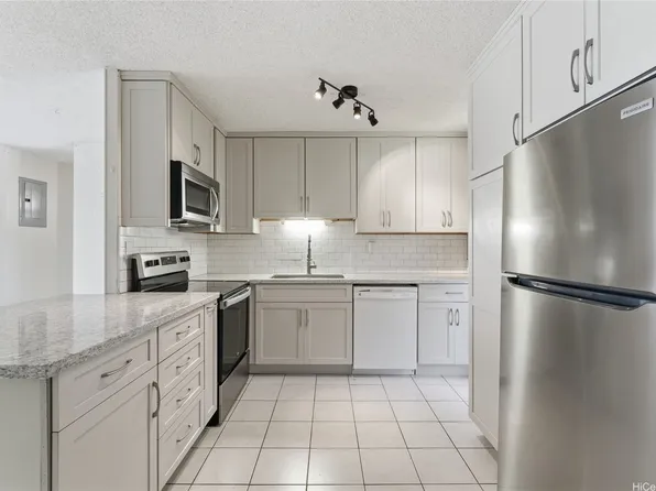 95-2043 Waikalani Pl APT A205, Mililani, HI 96789