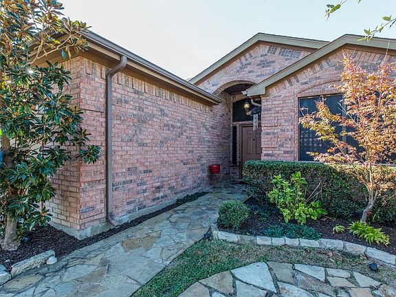 4th image of 3544 Altura Ave