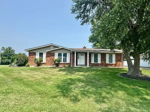 3417 Robyn Ann Dr, Saint Charles, MO 63303