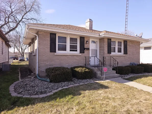 423 1/2 S Blaine Ave, Bradley, IL 60915