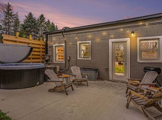 16057 Blue Star Memorial Hwy, South Haven, MI 49090
