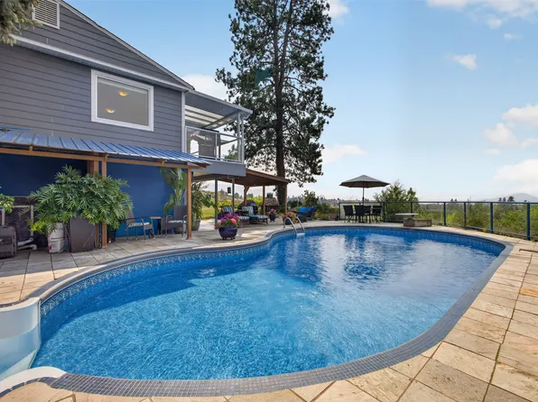 1330 Geen Rd, Kelowna, BC V1P 1C7