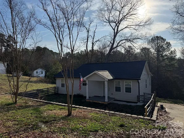 396 Cameron Ave NE, Concord, NC 28025