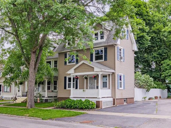 70 Field St, Rochester, NY 14620