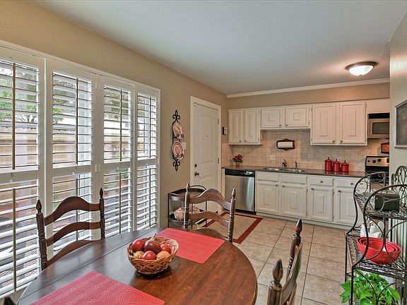 5th image of 10312 Longmont Dr #42