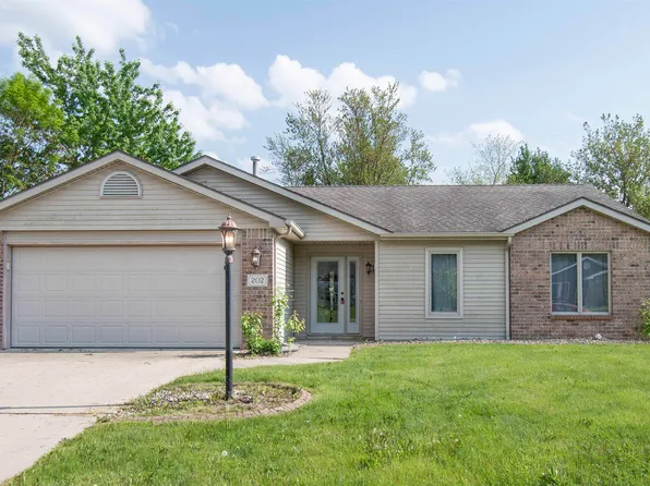 202 N Ivy Ln, Butler, IN 46721