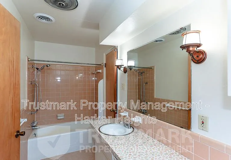 101 Highland Oaks Dr #HIGH101 — Photo 31