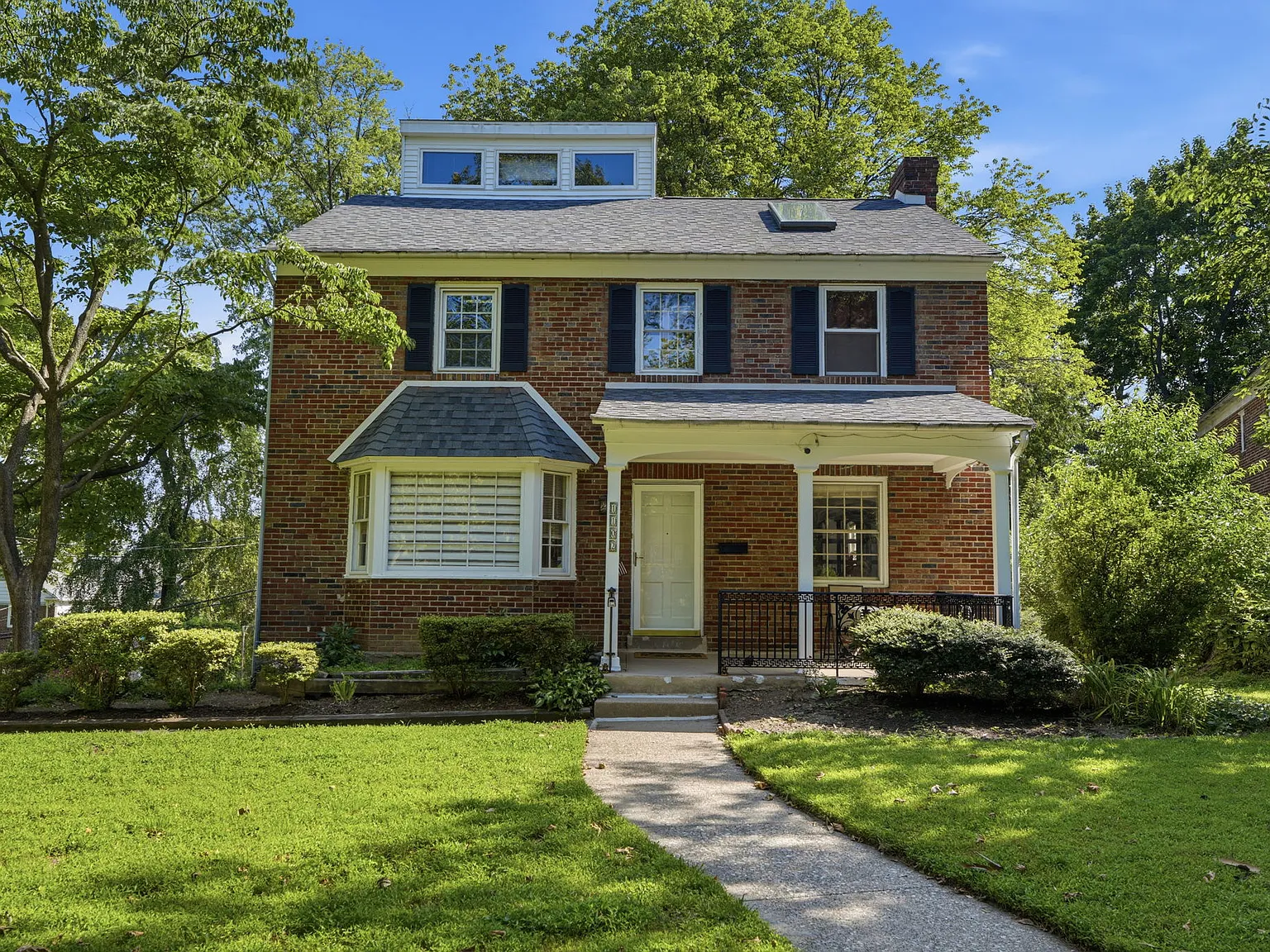 4 bed, 2128 sqft, $2,500 — Photo 1