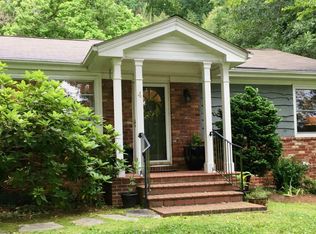 4 Graystone Rd, Asheville, NC 28804