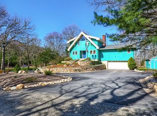 90 Old North Rd, Pocasset, MA 02559