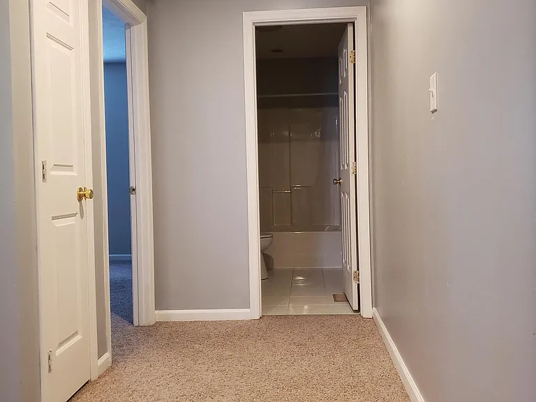 1069 Merrick Dr #1 — Photo 11