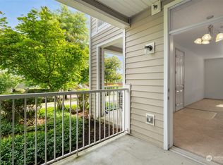 18615 101st Avenue Ct E UNIT 167, Puyallup, WA