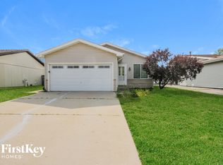 16738 88th Ct, Tinley Park, IL 60487