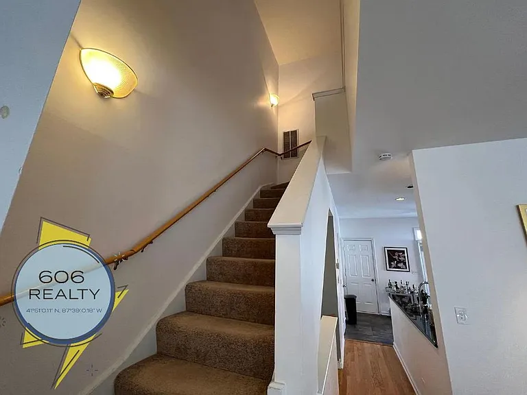 220 W Scott St #G — Photo 13