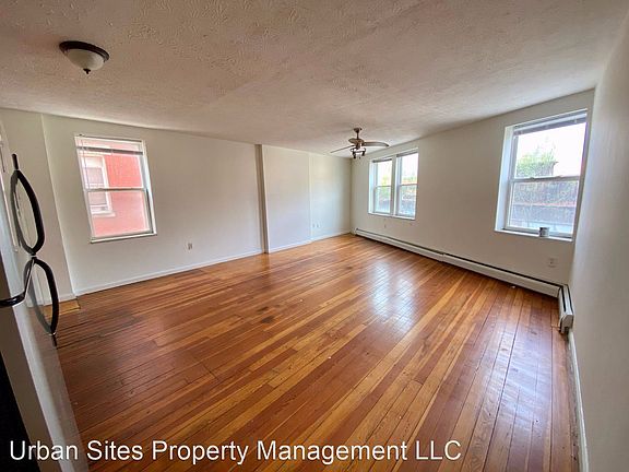 3rd image of 2716 Woodburn Ave APT 3