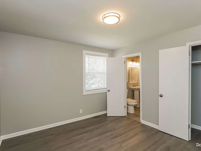 202 Bonnacliff Ct — Photo 14